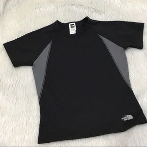 The north face women’s vapor wick black athletic fitness short sleeve to…